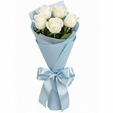 Букет 5 Белых роз Проуд в Пшичо