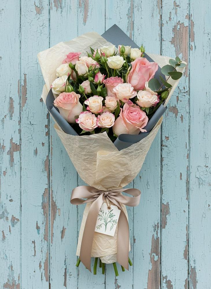 Букет цветов из: Розы в Пшичо