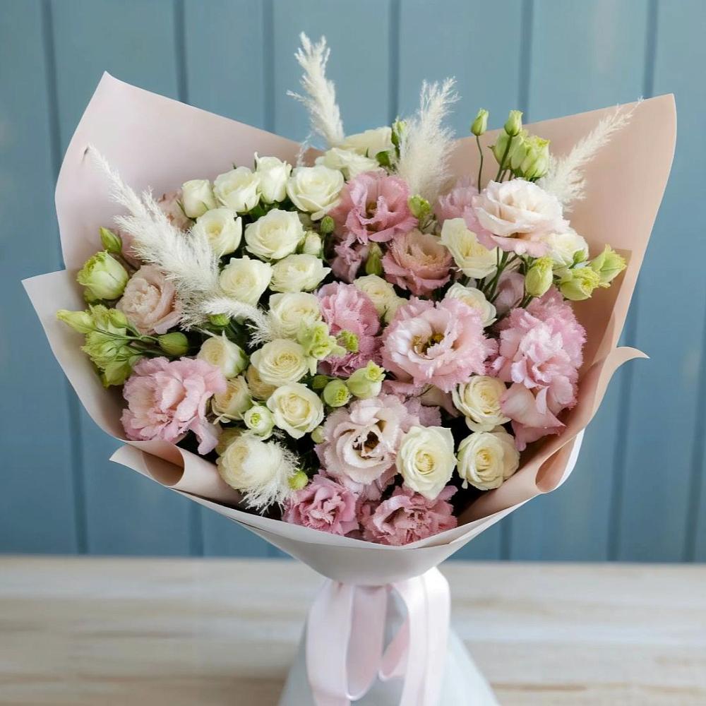 Букет цветов из: Альстромерии и Розы в Пшичо