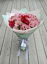 Букет цветов из:  Альстромерии в Пшичо