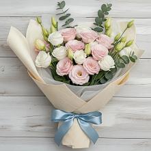 Букет цветов из:  Лизиантусы в Пшичо