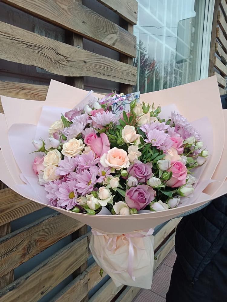 Букет цветов из: Розы и Хризантемы в Пшичо