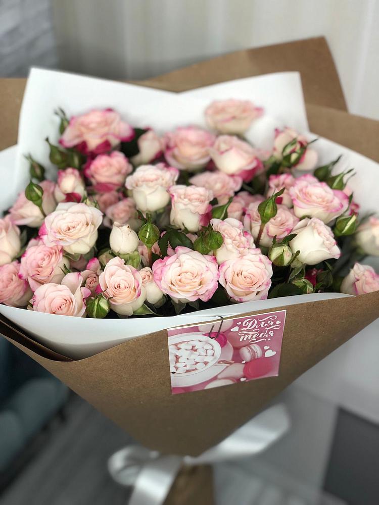 Букет цветов из: Розы в Пшичо