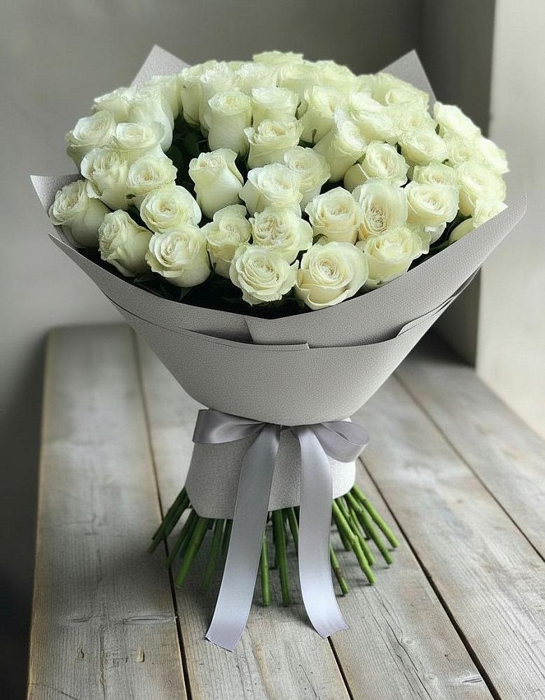 Букет 35 Белых роз в Пшичо