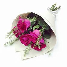 Букет цветов из:  Розы в Пшичо