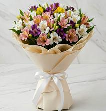Букет цветов из:  Альстромерии #REPLACE_PRED# Пшичо