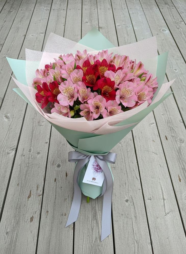 Букет цветов из: Альстромерии в Пшичо