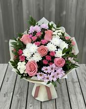 Букет цветов из:  Альстромерии, Гвоздики, Розы и Хризантемы в Пшичо