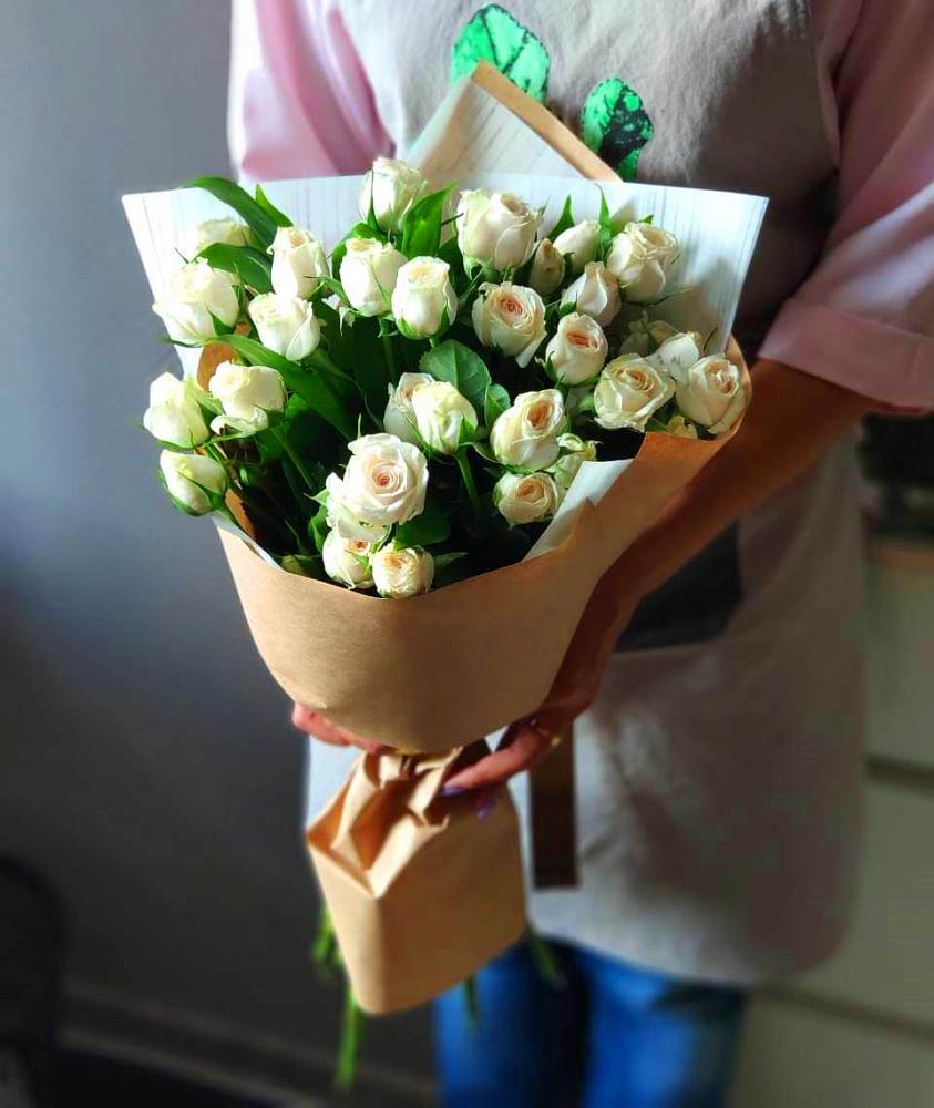 Букет цветов из: Розы в Пшичо