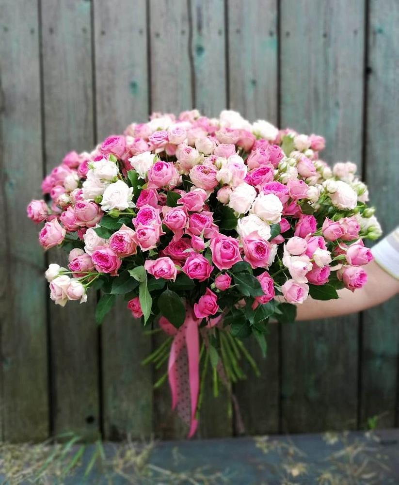 Букет Розовые кустовые розы Натали и Лав Лидия в Пшичо