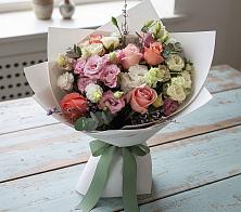 Букет цветов из:  Розы, Лизиантусы и Гвоздики в Пшичо