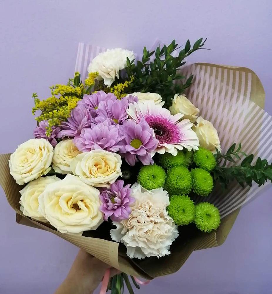 Букет цветов из: Хризантемы, Розы, Гвоздики и Герберы в Пшичо