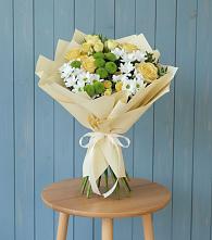 Букет цветов из:  Хризантемы и Розы в Пшичо