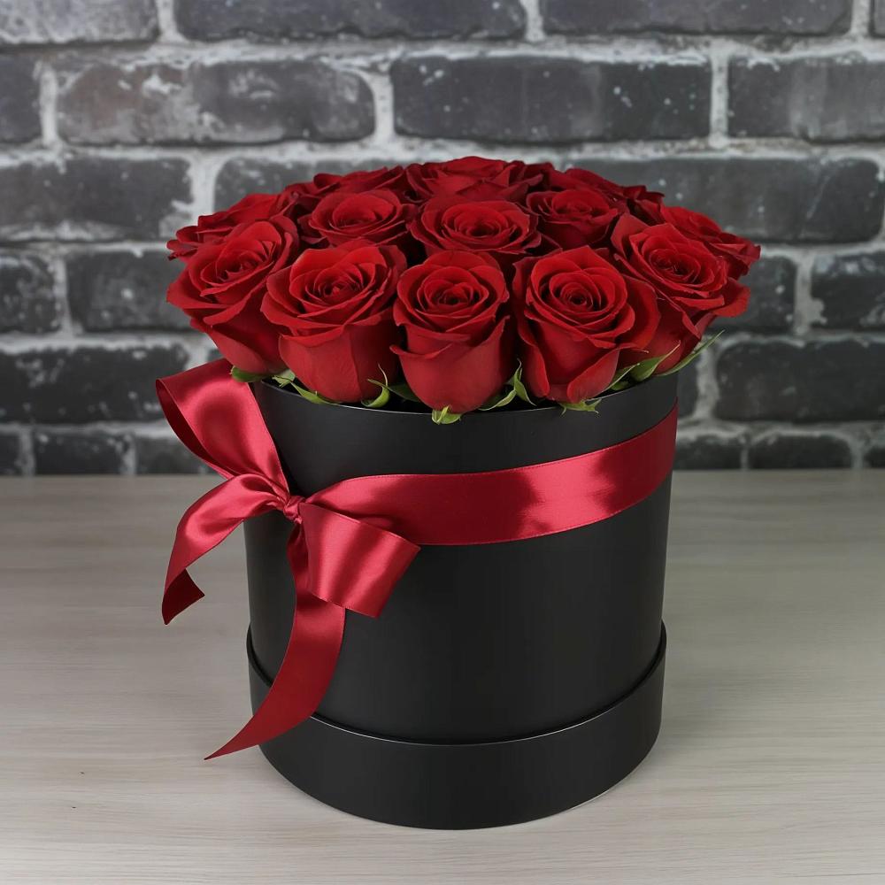 Цветочная композиция из Розы в шляпной коробке в Пшичо