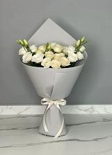 Букет цветов из:  Розы и Лизиантусы в Пшичо